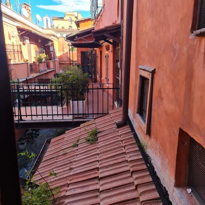 Julia Nel Cuore Di Trastevere Roma Exterior foto
